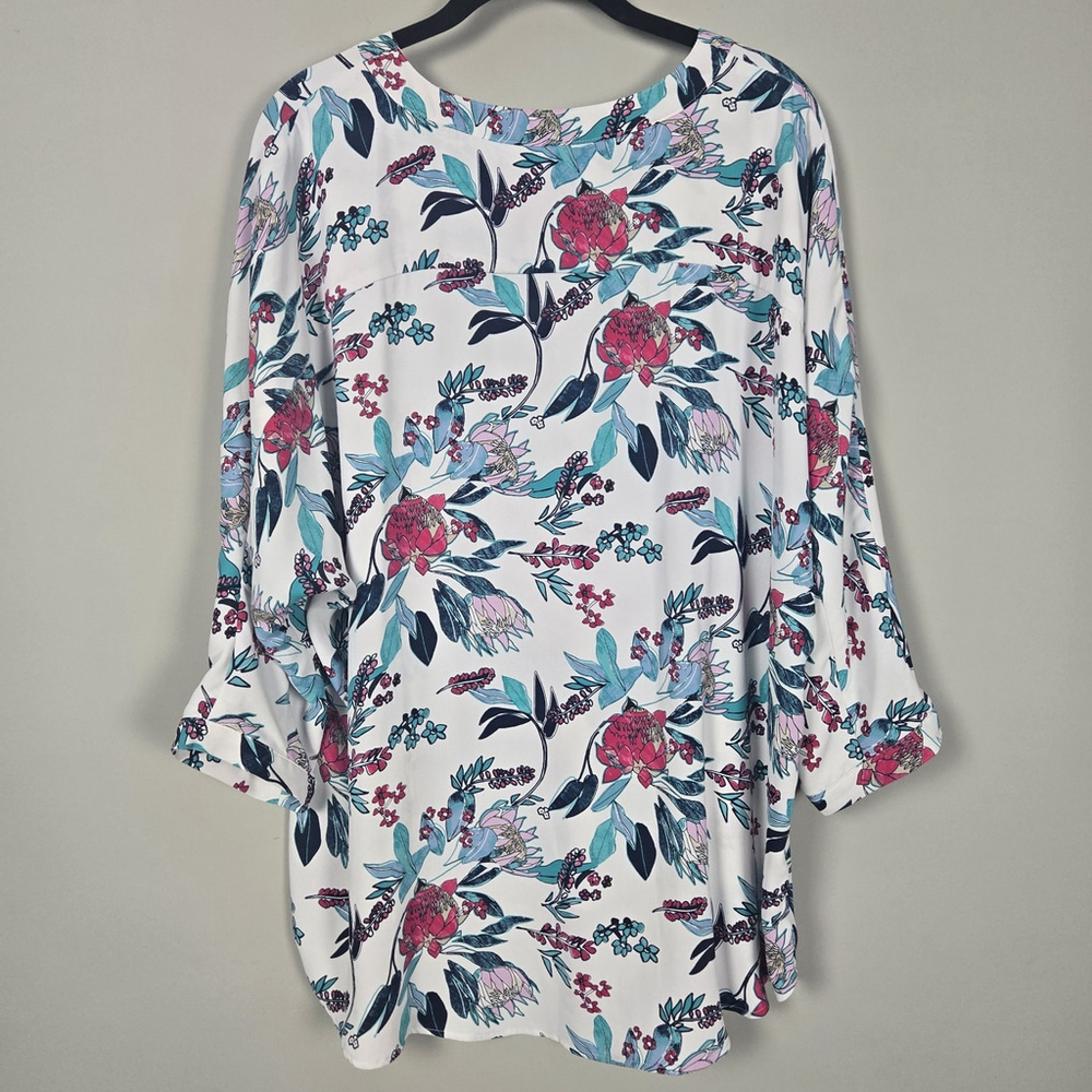 Chicos Womens Floral Button Up Top Size L White Bloomcore Office Modest Career - Picture 2 of 7
